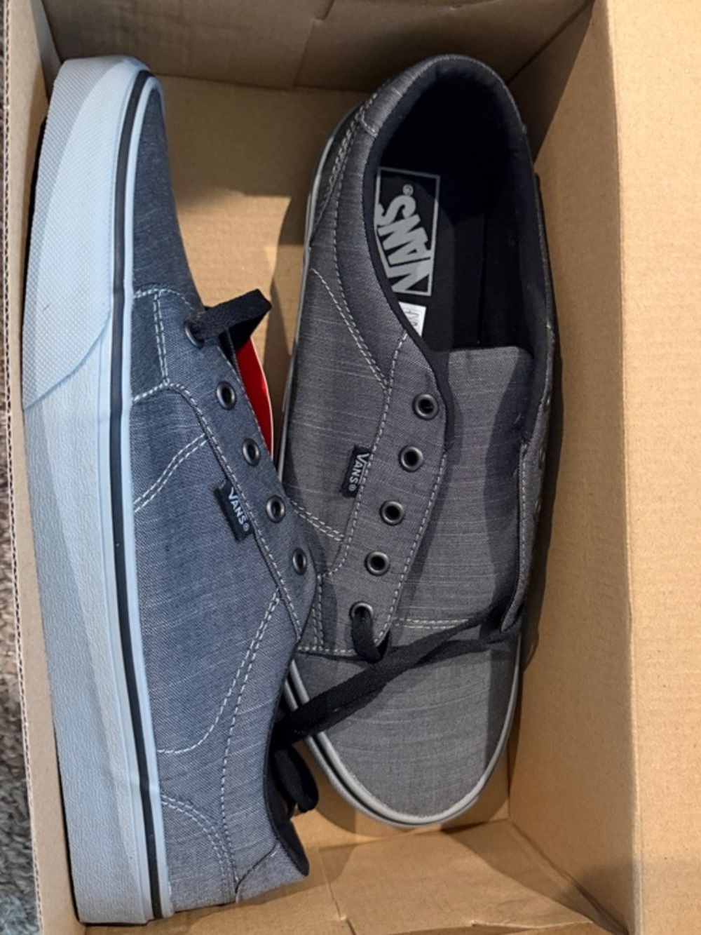 Vans Men’s Gray Canvas Low-Top Sneakers - Charcoal